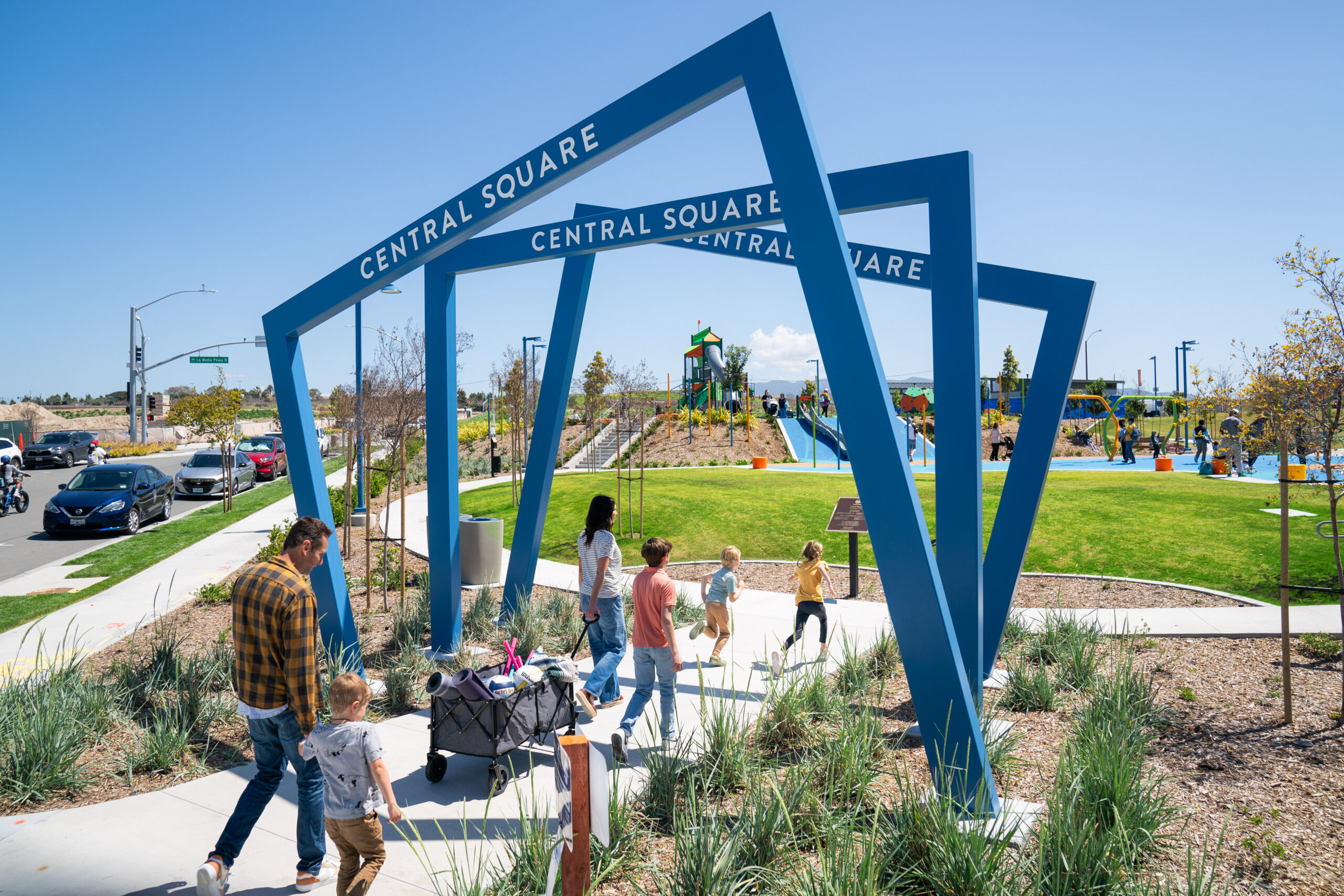 Community amenity gathering area at Côta Vera in Chula Vista, CA